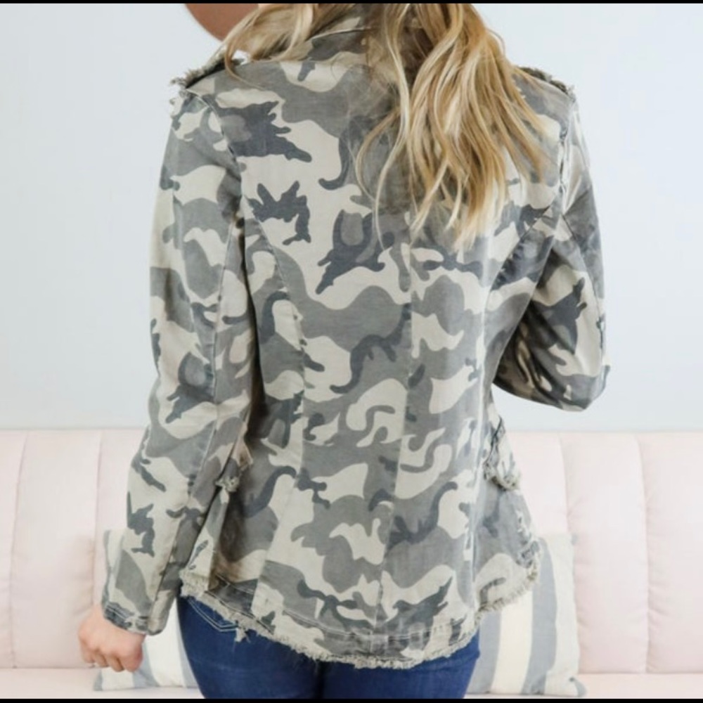 Sargent Pepper Camo Jacket - Picture 2 of 4